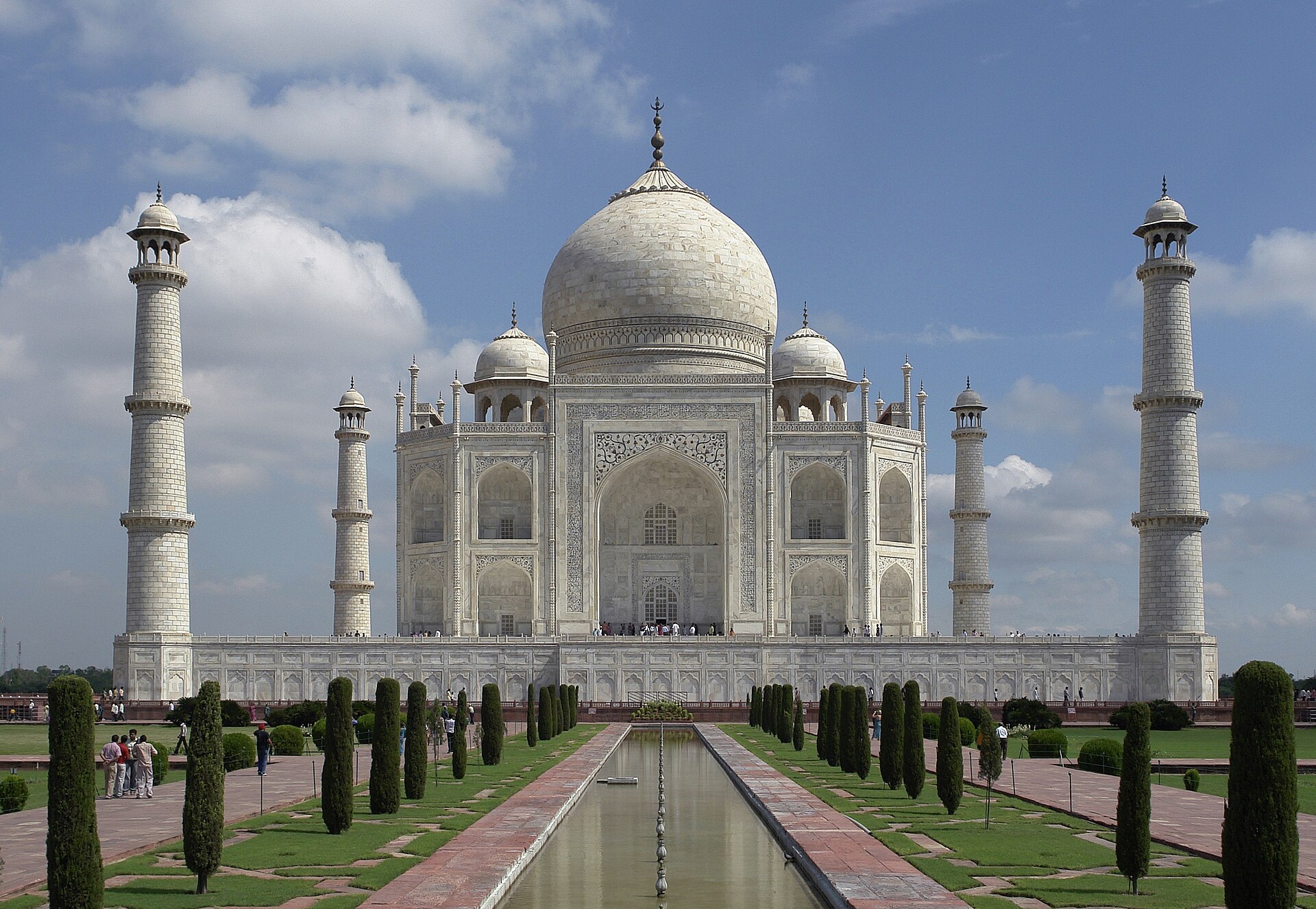 Taj Mahal at Agra, highlight of our Golden Triangle tour packages