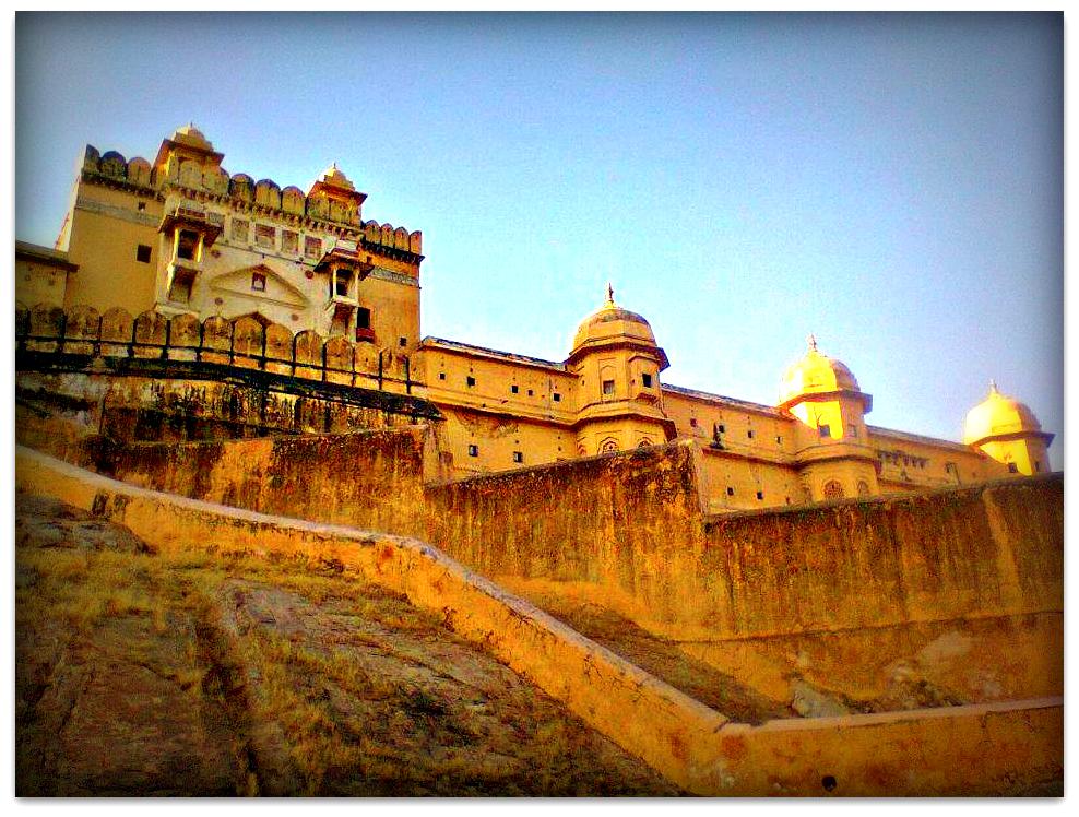 Amber Fort above Maota lake at Jaipur, Rajasthan